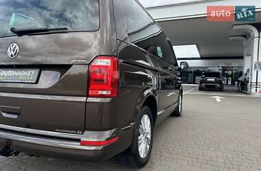Минивэн Volkswagen Multivan 2016 в 