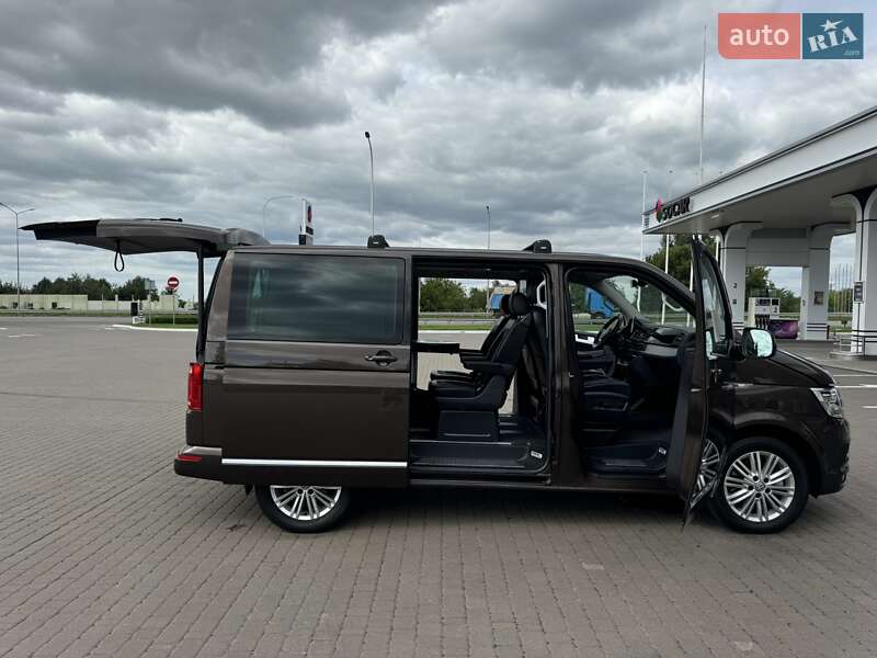 Минивэн Volkswagen Multivan 2016 в Ровно