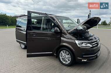 Минивэн Volkswagen Multivan 2016 в 
