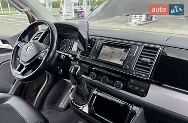 Минивэн Volkswagen Multivan 2016 в 