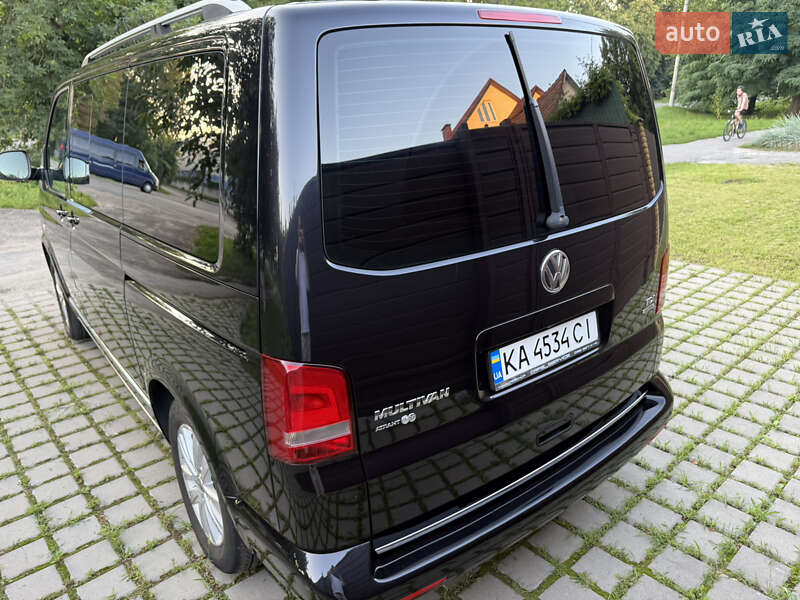 Минивэн Volkswagen Multivan 2015 в Броварах