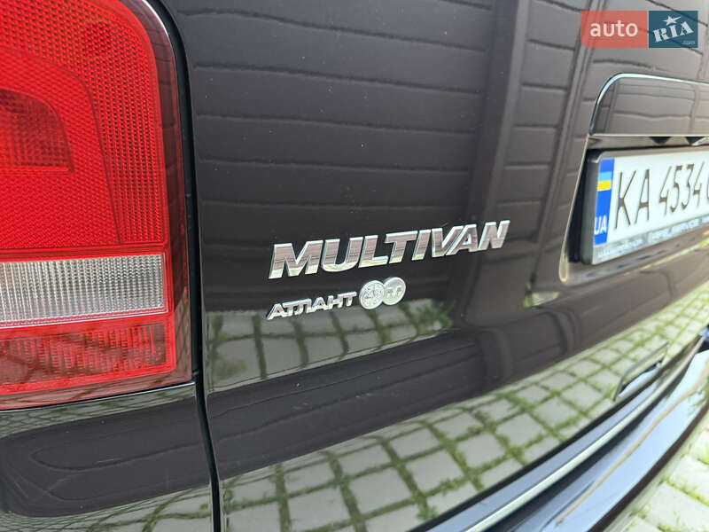 Минивэн Volkswagen Multivan 2015 в Броварах