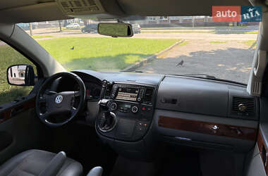 Минивэн Volkswagen Multivan 2008 в 