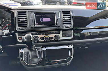 Минивэн Volkswagen Multivan 2018 в 