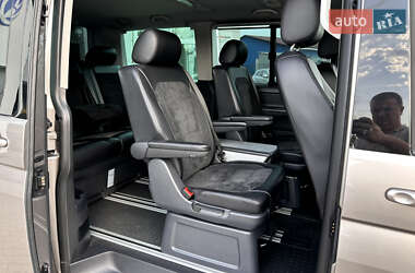 Минивэн Volkswagen Multivan 2018 в 