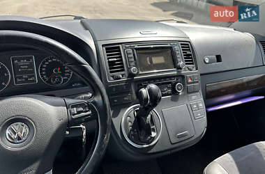 Минивэн Volkswagen Multivan 2012 в 