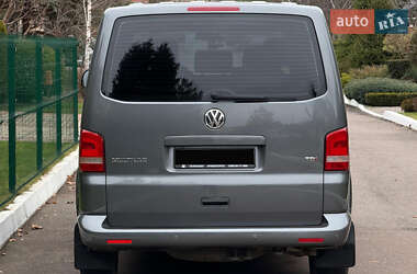 Минивэн Volkswagen Multivan 2011 в 