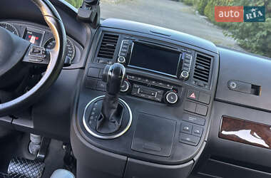 Минивэн Volkswagen Multivan 2015 в 