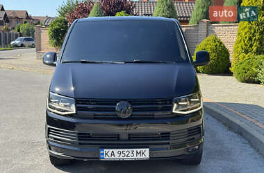Минивэн Volkswagen Multivan 2016 в 