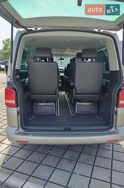 Минивэн Volkswagen Multivan 2012 в 