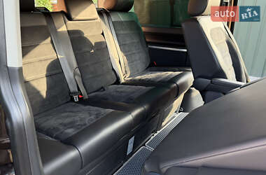 Минивэн Volkswagen Multivan 2016 в 