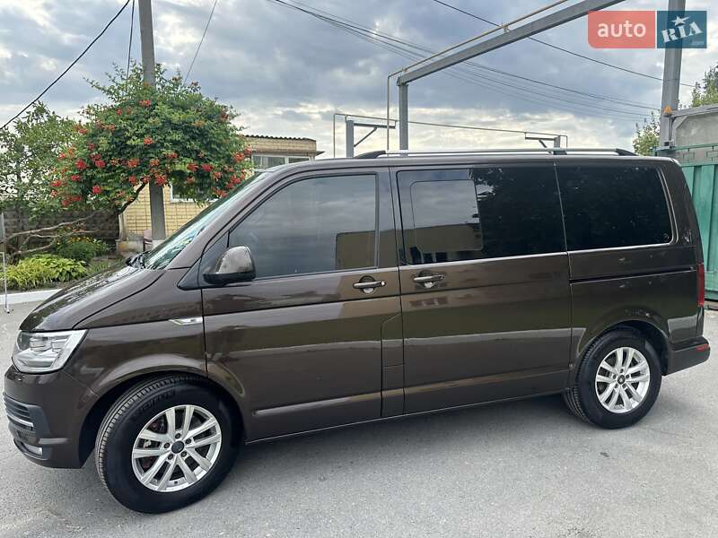 Минивэн Volkswagen Multivan 2017 в Днепре