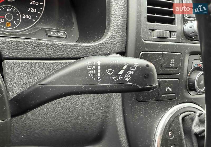 Минивэн Volkswagen Multivan 2014 в Львове