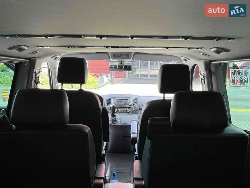 Минивэн Volkswagen Multivan 2014 в Львове