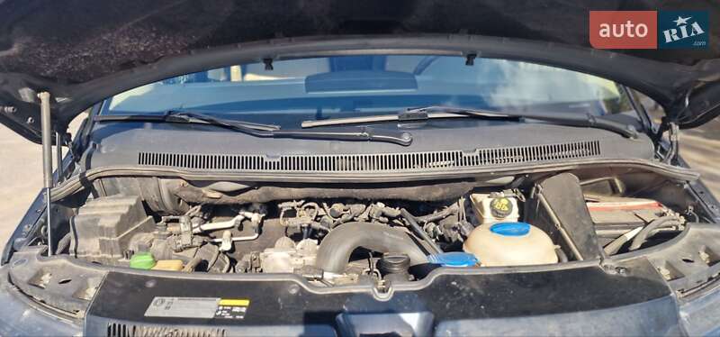 Мінівен Volkswagen Multivan 2013 в Львові