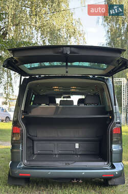 Минивэн Volkswagen Multivan 2008 в 