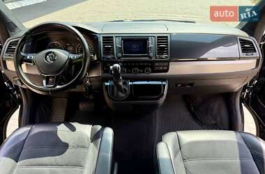 Минивэн Volkswagen Multivan 2016 в 