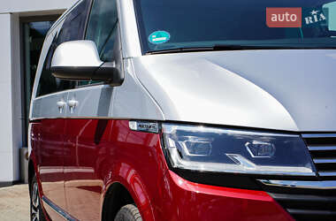 Мінівен Volkswagen Multivan 2020 в 