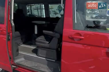 Минивэн Volkswagen Multivan 2012 в 