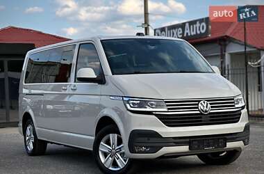 Минивэн Volkswagen Multivan 2020 в 
