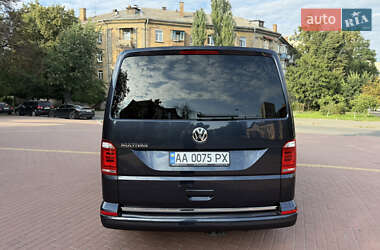 Минивэн Volkswagen Multivan 2018 в 