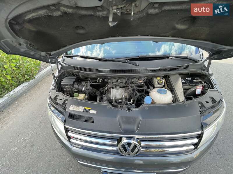 Минивэн Volkswagen Multivan 2018 в Киеве фото 10 Минивэн Volkswagen Multivan 2018 в Киеве