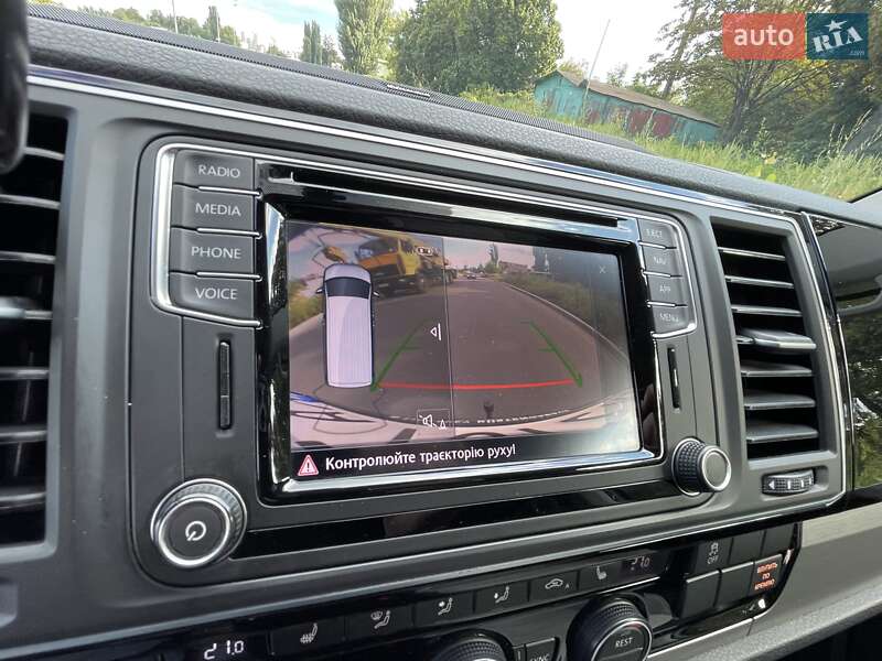 Минивэн Volkswagen Multivan 2018 в Киеве фото 22 Минивэн Volkswagen Multivan 2018 в Киеве