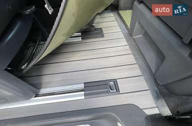 Минивэн Volkswagen Multivan 2018 в 