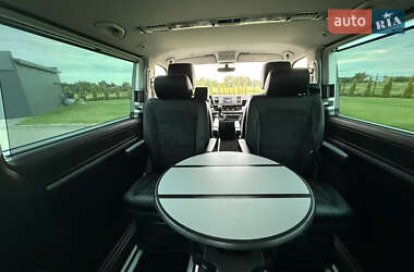 Мінівен Volkswagen Multivan 2016 в 