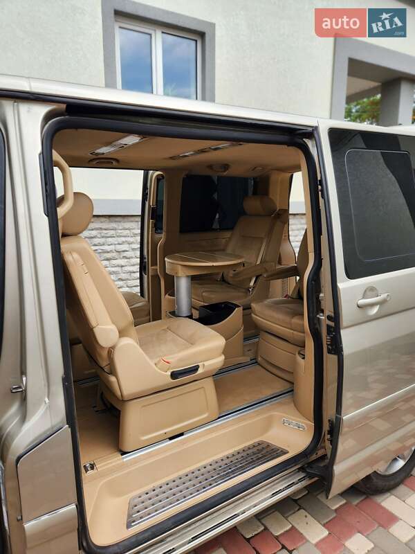 Минивэн Volkswagen Multivan 2004 в Одессе