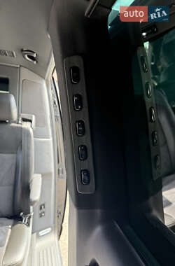 Минивэн Volkswagen Multivan 2012 в 