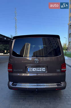Минивэн Volkswagen Multivan 2010 в 