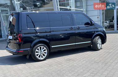 Минивэн Volkswagen Multivan 2023 в 