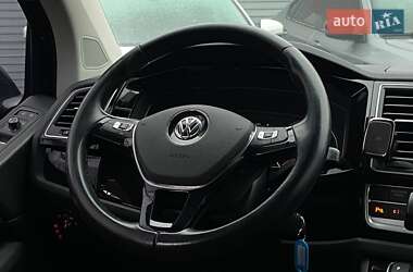 Мінівен Volkswagen Multivan 2019 в 