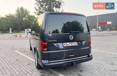 Минивэн Volkswagen Multivan 2020 в 
