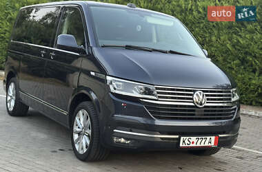 Минивэн Volkswagen Multivan 2020 в 