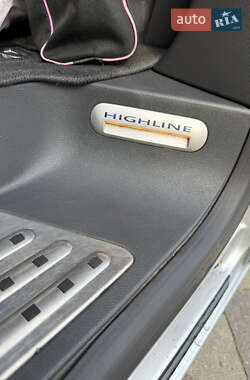 Мінівен Volkswagen Multivan 2011 в 