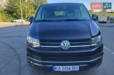 Мінівен Volkswagen Multivan 2015 в 