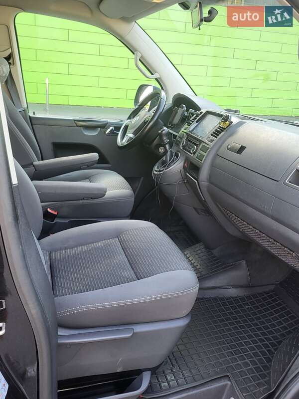 Минивэн Volkswagen Multivan 2015 в Киеве фото 10 Минивэн Volkswagen Multivan 2015 в Киеве