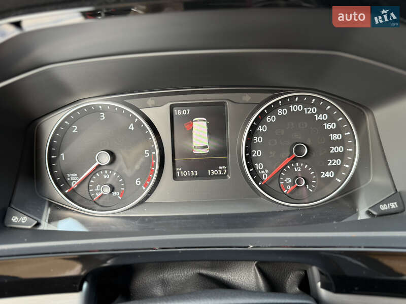 Минивэн Volkswagen Multivan 2018 в Киеве