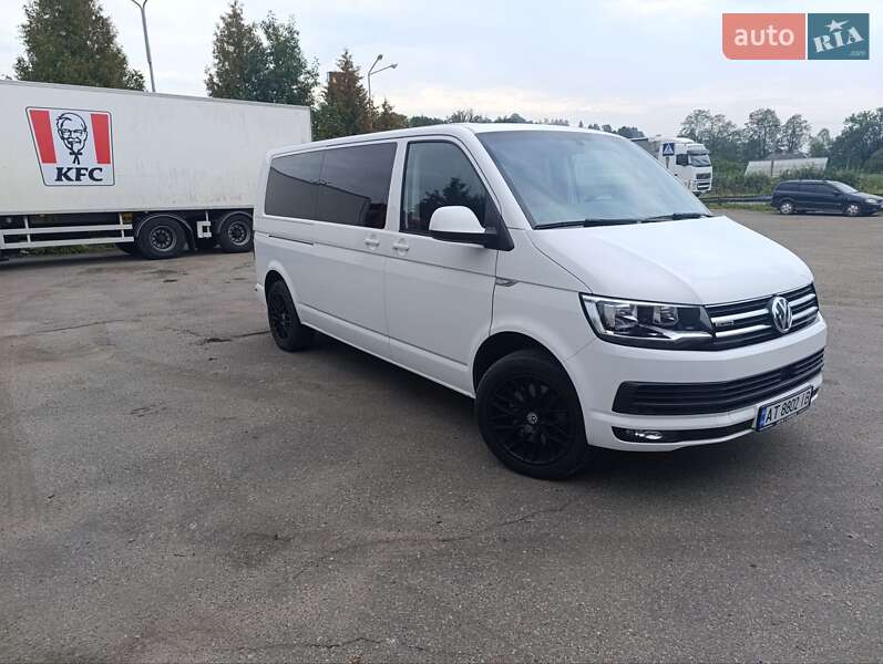 Минивэн Volkswagen Multivan 2017 в Долине