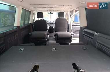 Мінівен Volkswagen Multivan 2017 в Долині
