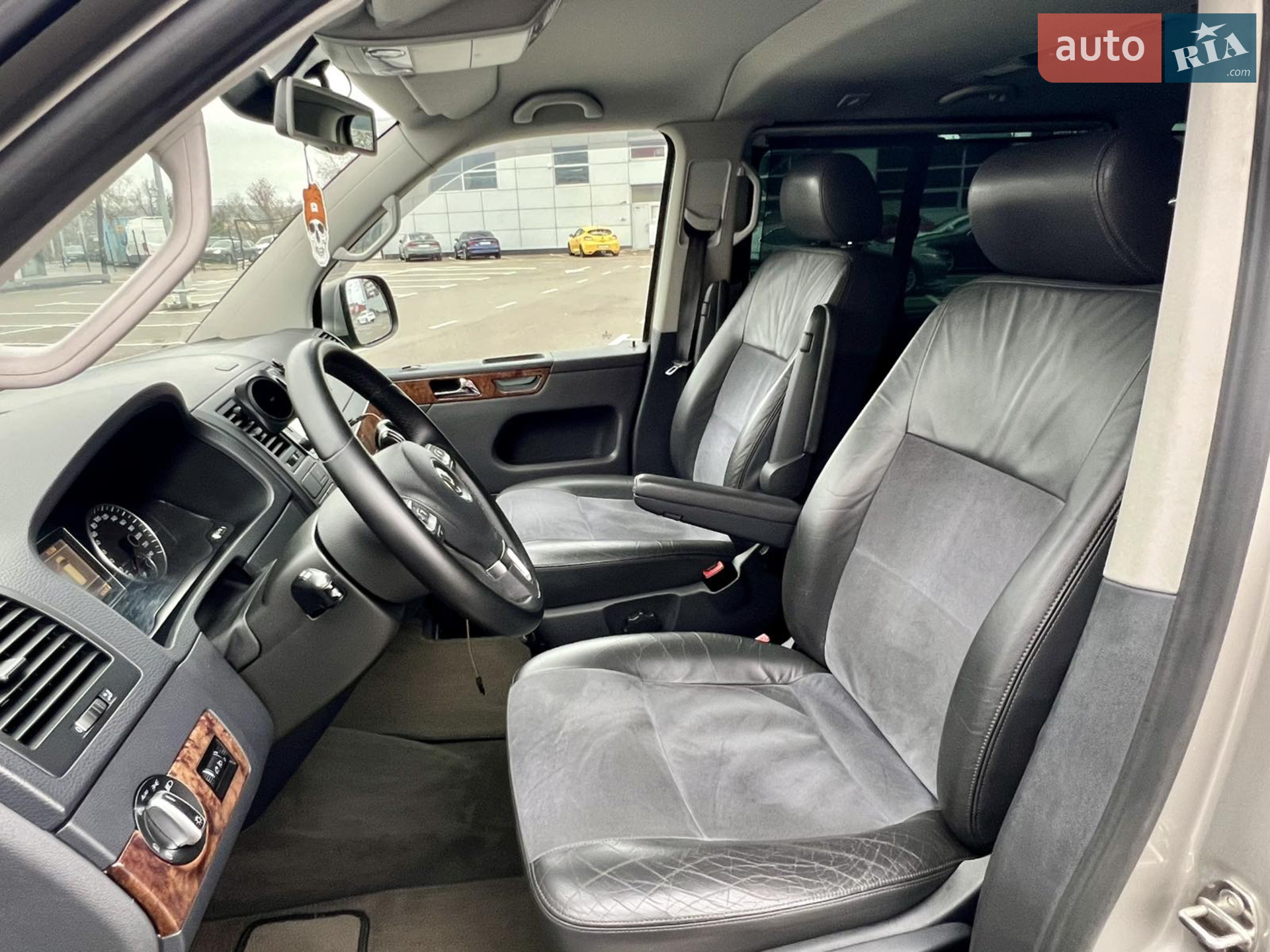 2011 Volkswagen Multivan - мініатюра 12