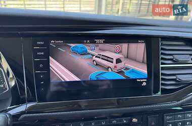 Мінівен Volkswagen Multivan 2020 в 