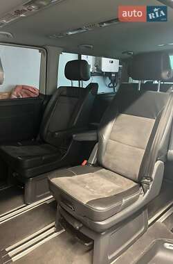 Минивэн Volkswagen Multivan 2012 в 