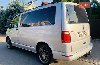 Минивэн Volkswagen Multivan 2016 в 