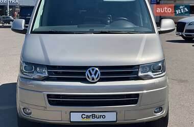 Мінівен Volkswagen Multivan 2015 в 