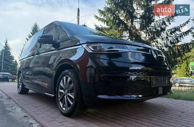 Минивэн Volkswagen Multivan 2022 в Киеве
