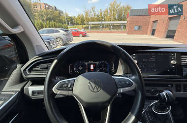 Минивэн Volkswagen Multivan 2022 в 
