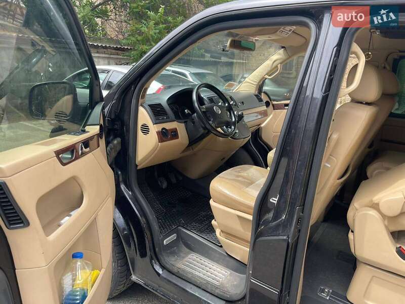 Мінівен Volkswagen Multivan 2006 в Києві